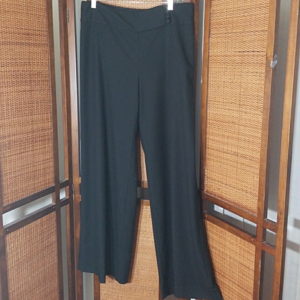 Trina Turk Black Dresy Pants. 10